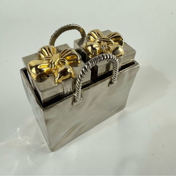 Godinger Silver Plate Salt and Pepper Shakers - Silver Presents with Gold Bows - Picture 3 of 10